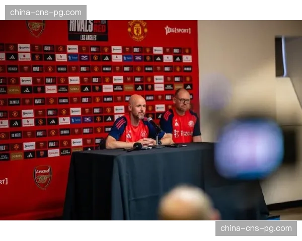 多方确认：曼联就续约事宜与主帅滕哈赫展开初步谈判