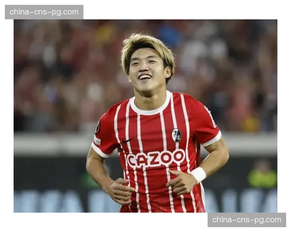 踢球者：弗赖堡中场堂安律受到意甲球队关注